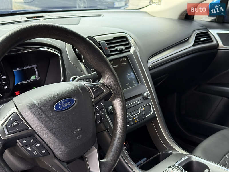 Седан Ford Fusion 2016 в Николаеве
