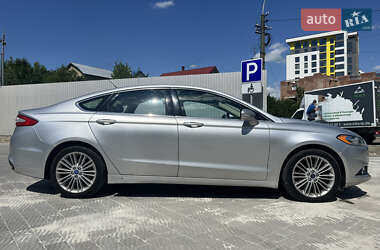 Седан Ford Fusion 2014 в 