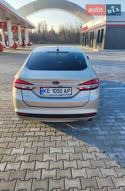 Седан Ford Fusion 2017 в 