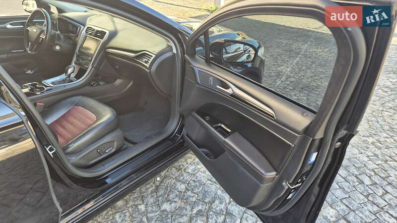 Седан Ford Fusion 2015 в Хмельницькому