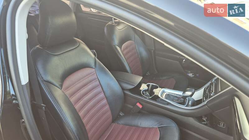 Седан Ford Fusion 2015 в Хмельницькому