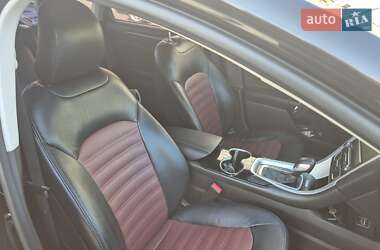 Седан Ford Fusion 2015 в 