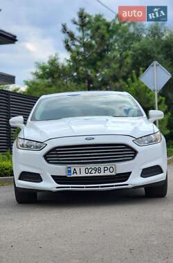 Седан Ford Fusion 2014 в Гореничах
