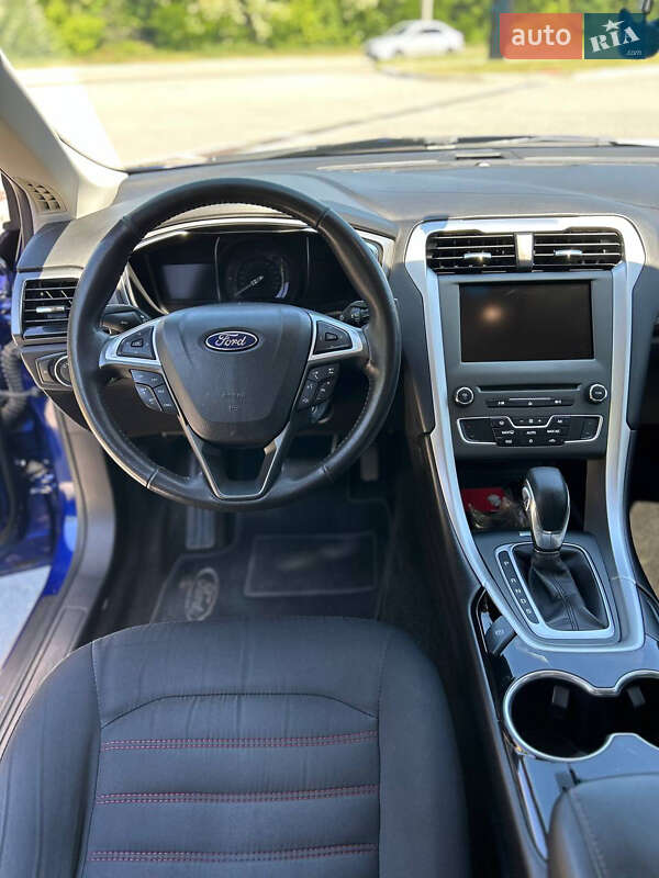 Седан Ford Fusion 2015 в Києві