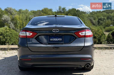 Седан Ford Fusion 2014 в 