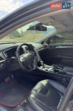 Седан Ford Fusion 2012 в 