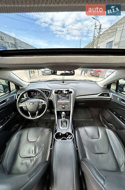 Седан Ford Fusion 2014 в 
