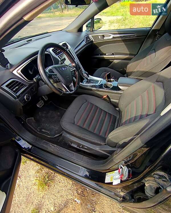 Седан Ford Fusion 2013 в Харкові