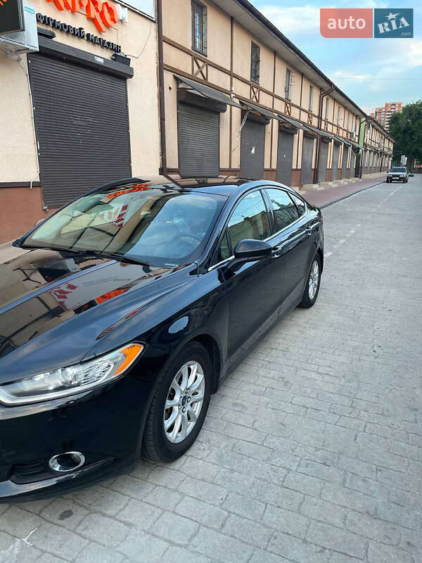 Седан Ford Fusion 2014 в Одесі