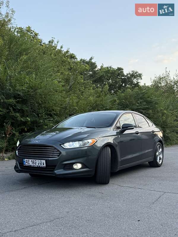 Ford Fusion 2015