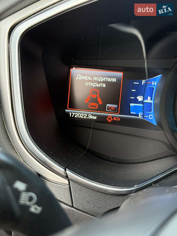 Седан Ford Fusion 2015 в Дніпрі