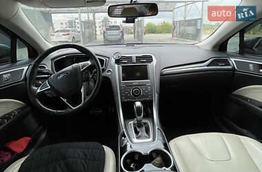Седан Ford Fusion 2014 в 