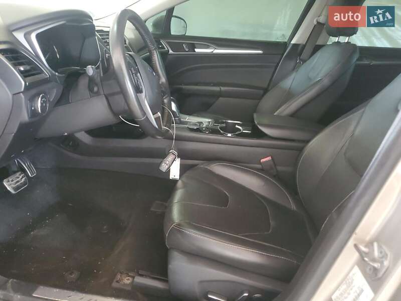Седан Ford Fusion 2015 в Сумах