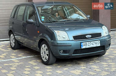 Хетчбек Ford Fusion 2004 в 