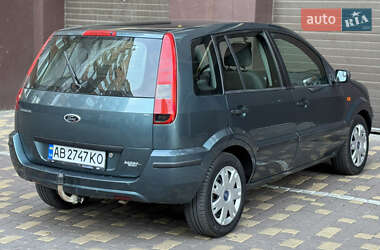 Хетчбек Ford Fusion 2004 в 