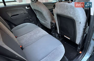 Хетчбек Ford Fusion 2004 в 