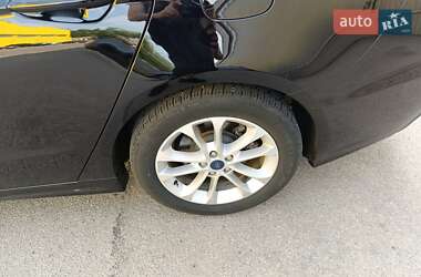 Седан Ford Fusion 2019 в 