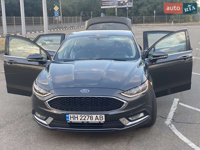 Седан Ford Fusion 2017 в Одесі