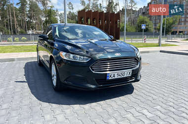 Седан Ford Fusion 2014 в Буче