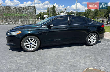 Седан Ford Fusion 2014 в 