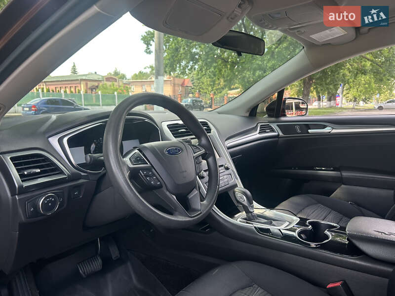 Седан Ford Fusion 2016 в Харкові