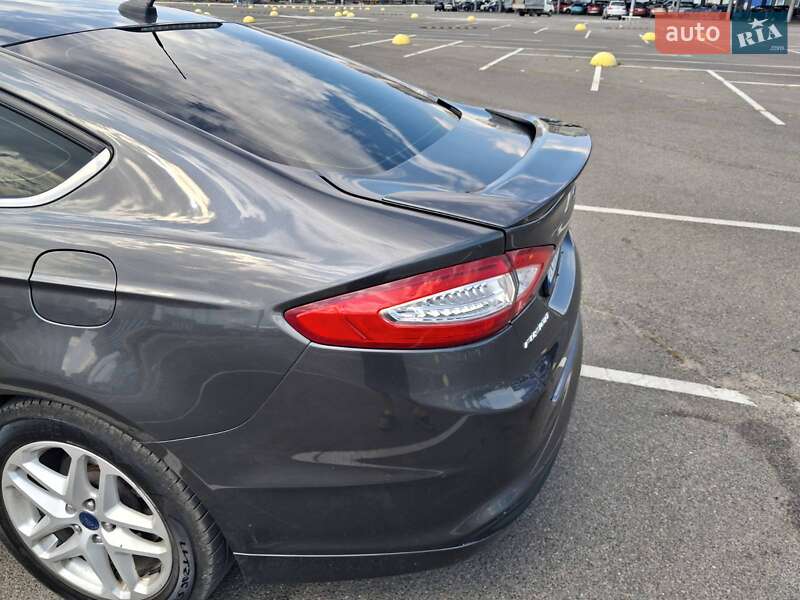 Седан Ford Fusion 2014 в Києві