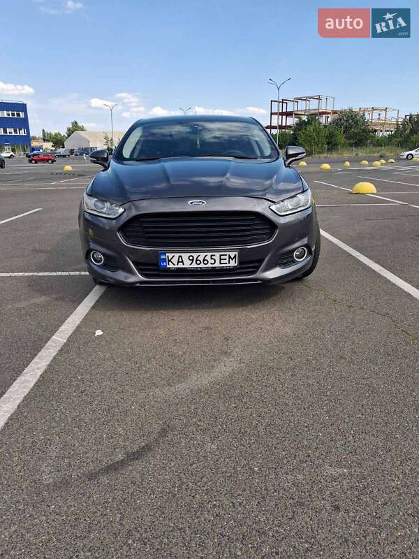 Седан Ford Fusion 2014 в Києві