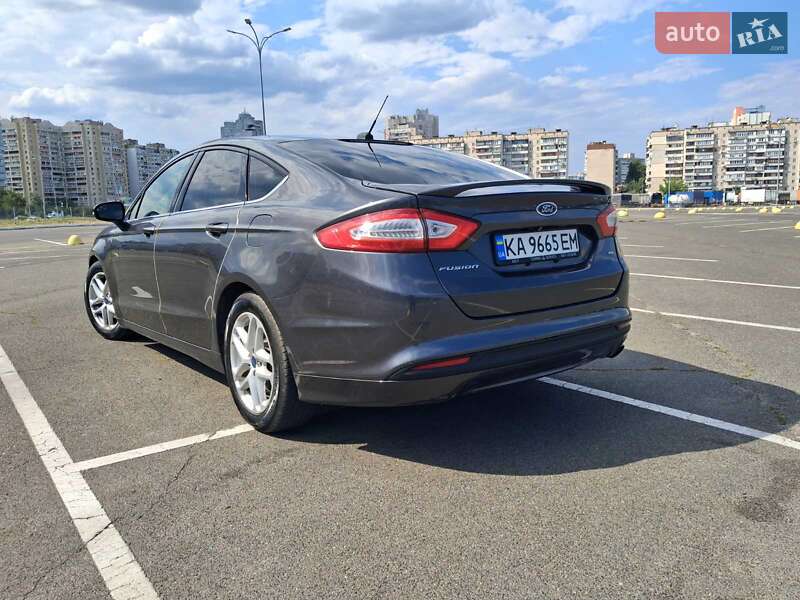 Седан Ford Fusion 2014 в Києві