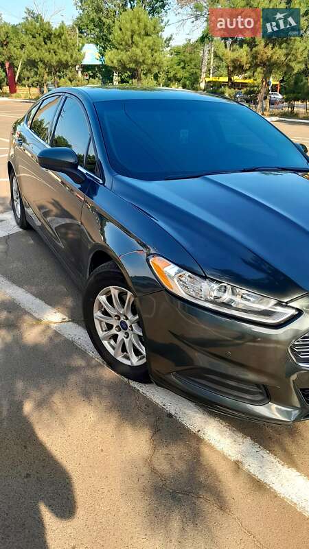 Седан Ford Fusion 2014 в Одесі