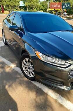Седан Ford Fusion 2014 в 