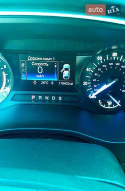 Седан Ford Fusion 2014 в 