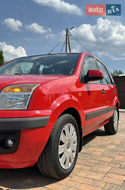 Хетчбек Ford Fusion 2010 в 