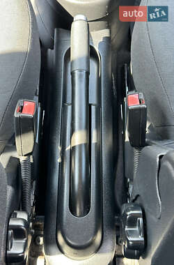 Хетчбек Ford Fusion 2010 в 