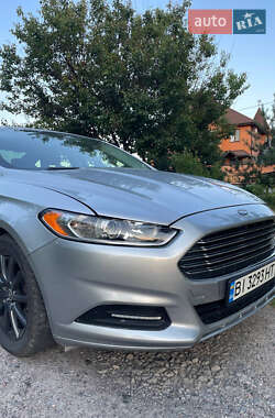 Седан Ford Fusion 2014 в 