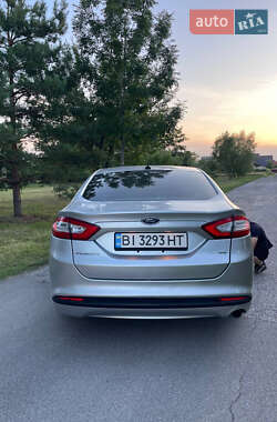 Седан Ford Fusion 2014 в 