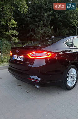 Седан Ford Fusion 2013 в 