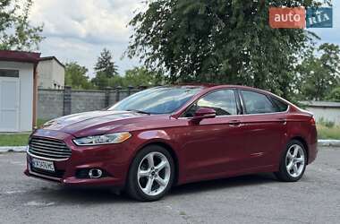 Седан Ford Fusion 2015 в 