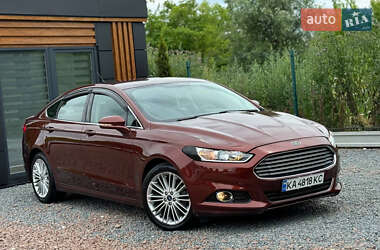 Седан Ford Fusion 2015 в 