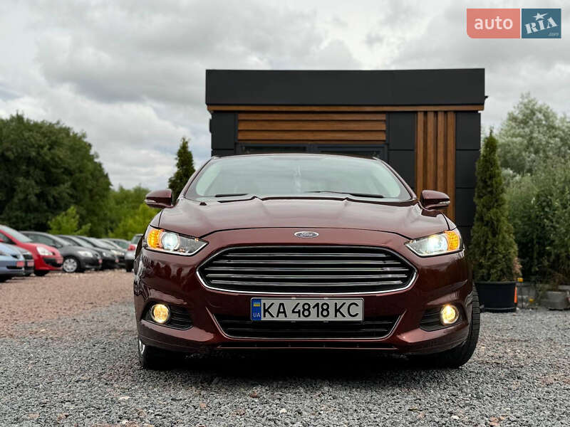 Седан Ford Fusion 2015 в Дрогобичі