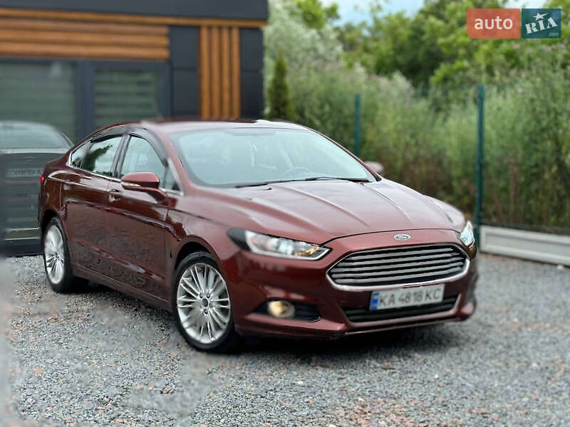 Седан Ford Fusion 2015 в Дрогобичі