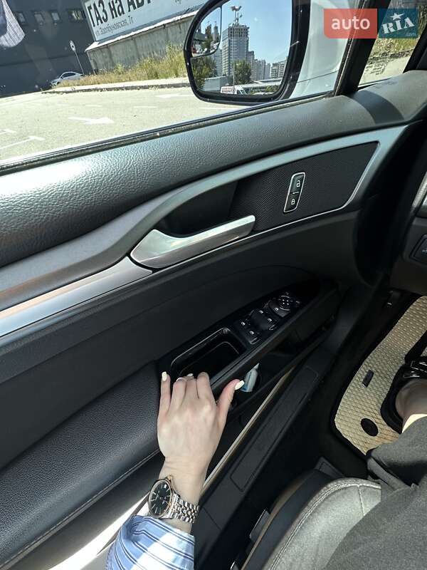 Седан Ford Fusion 2015 в Киеве