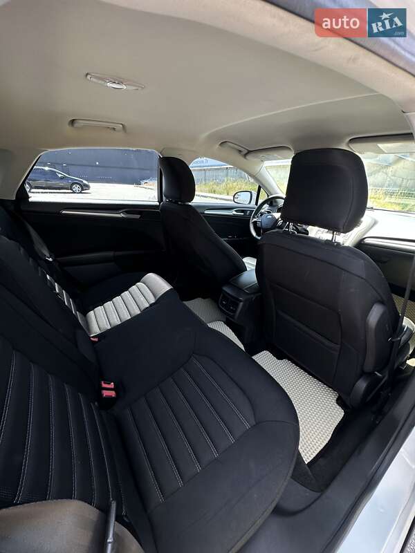 Седан Ford Fusion 2015 в Киеве