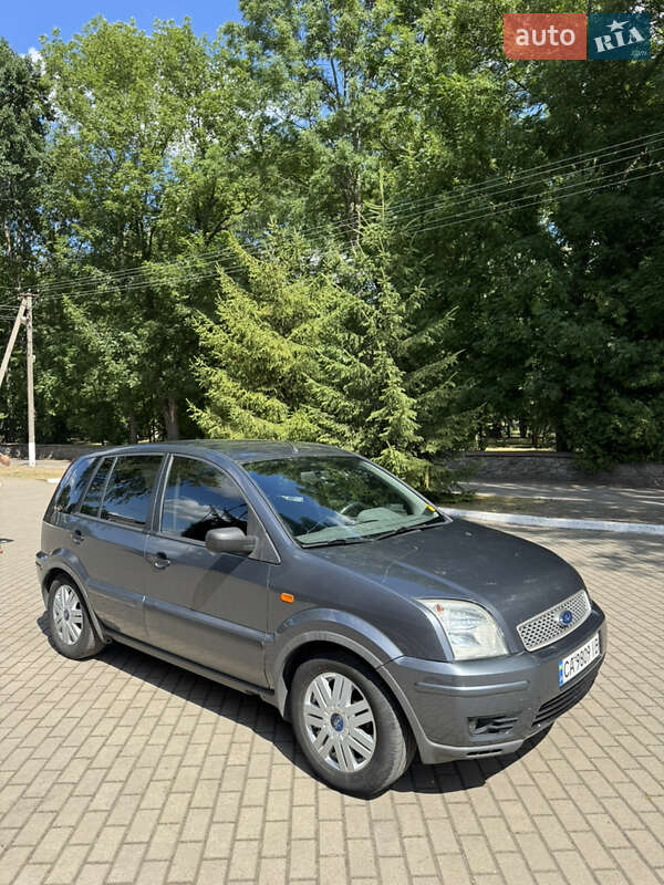 Хэтчбек Ford Fusion 2003 в Шполе