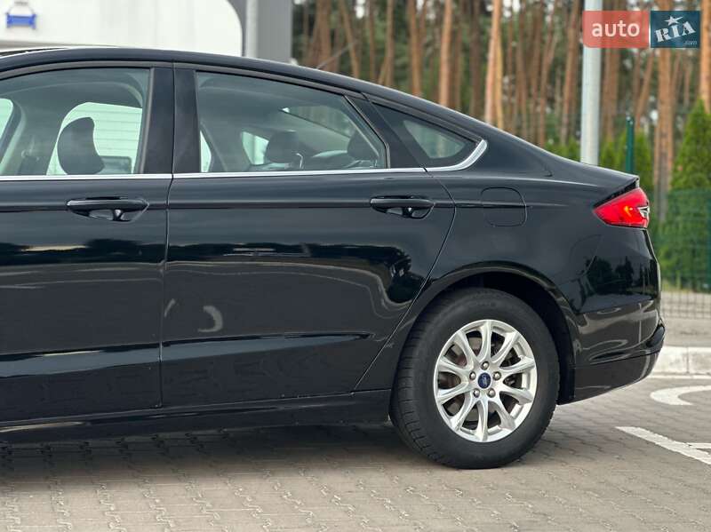 Седан Ford Fusion 2017 в Києві