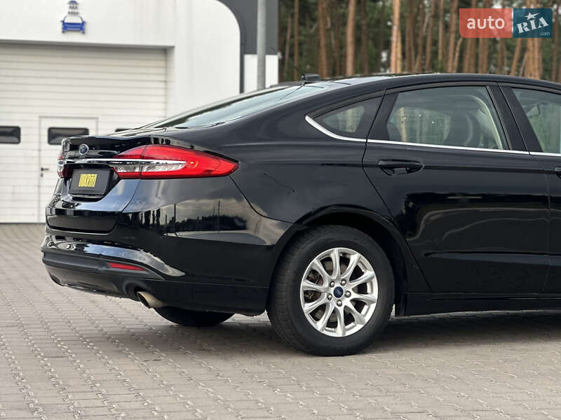 Седан Ford Fusion 2017 в Києві