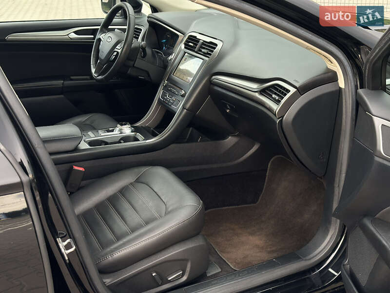 Седан Ford Fusion 2017 в Києві