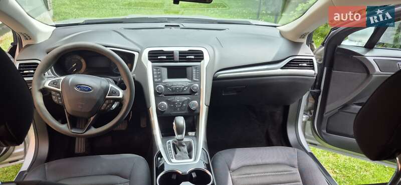 Седан Ford Fusion 2014 в Львове