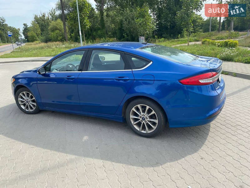 Седан Ford Fusion 2017 в Львове