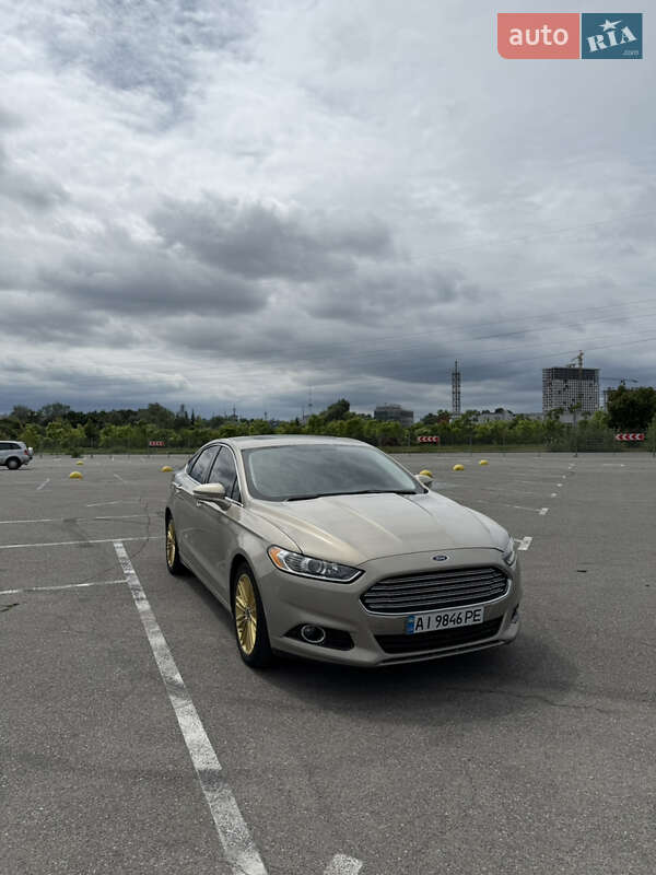 Ford Fusion 2015