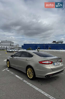 Седан Ford Fusion 2015 в 